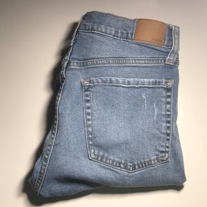 Aeropostale Cheeky Jeggings Ripped Light Jeans